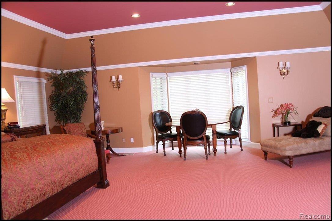 465 Washington Road Grosse Pointe, MI 48230 - Photo 3 of 10 Master bedroom