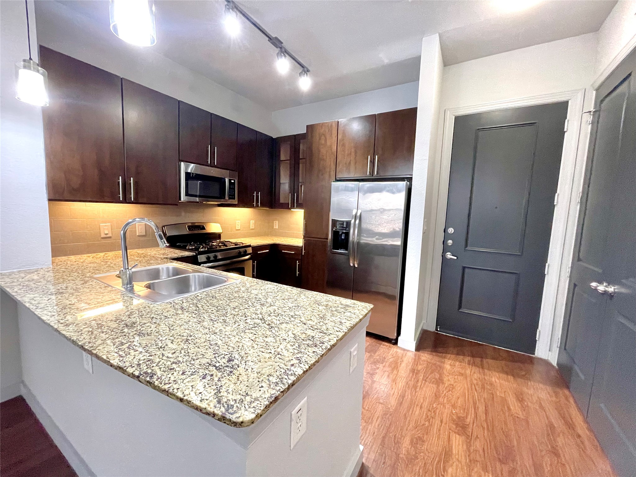 2525 McCue Road, Unit 233 Houston, TX 77056 - Photo 15 of 32