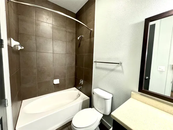 $1,499 | 2525 McCue Road, Unit 233, Houston, TX 77056