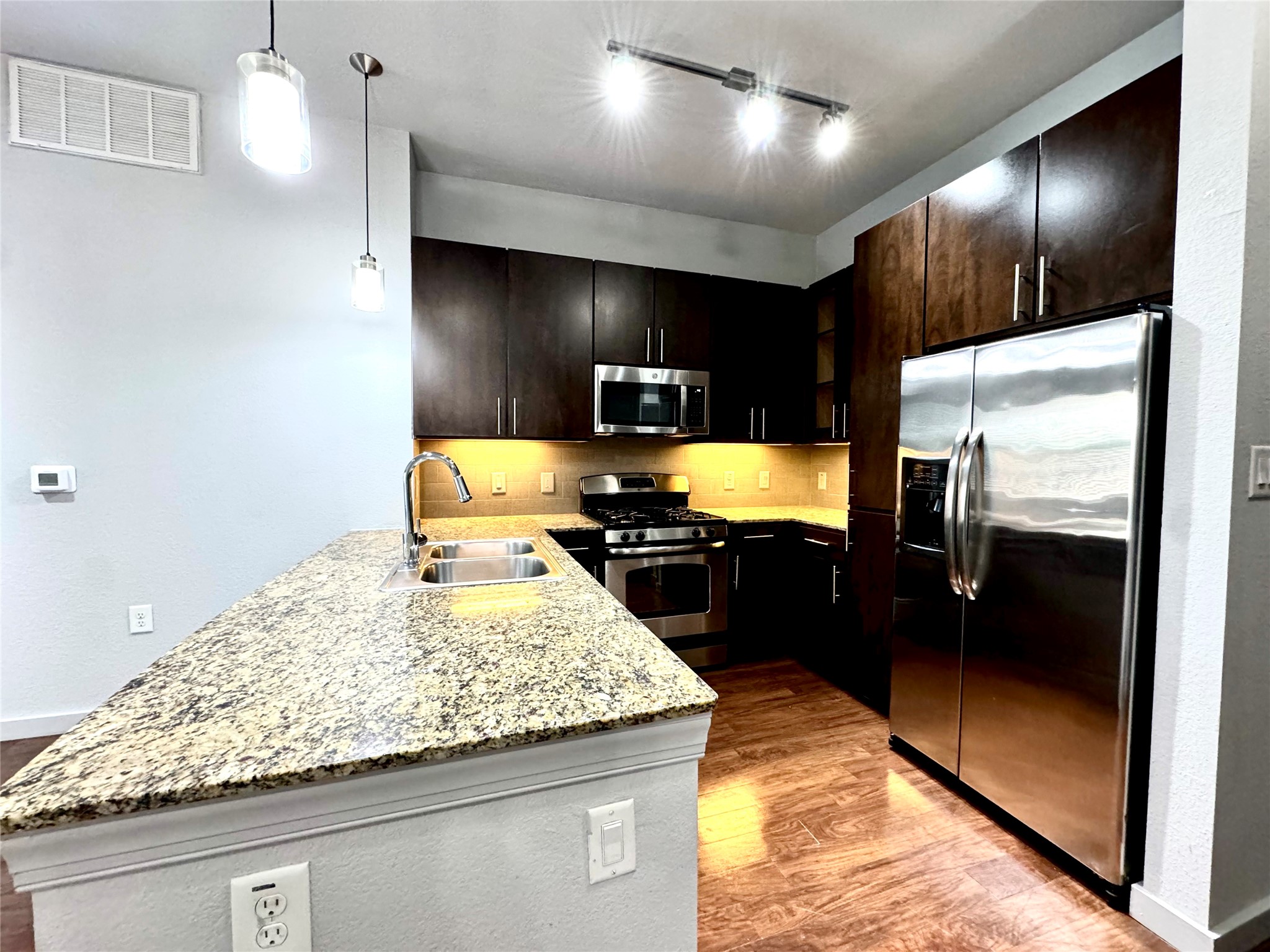 2525 McCue Road, Unit 233 Houston, TX 77056 - Photo 25 of 32