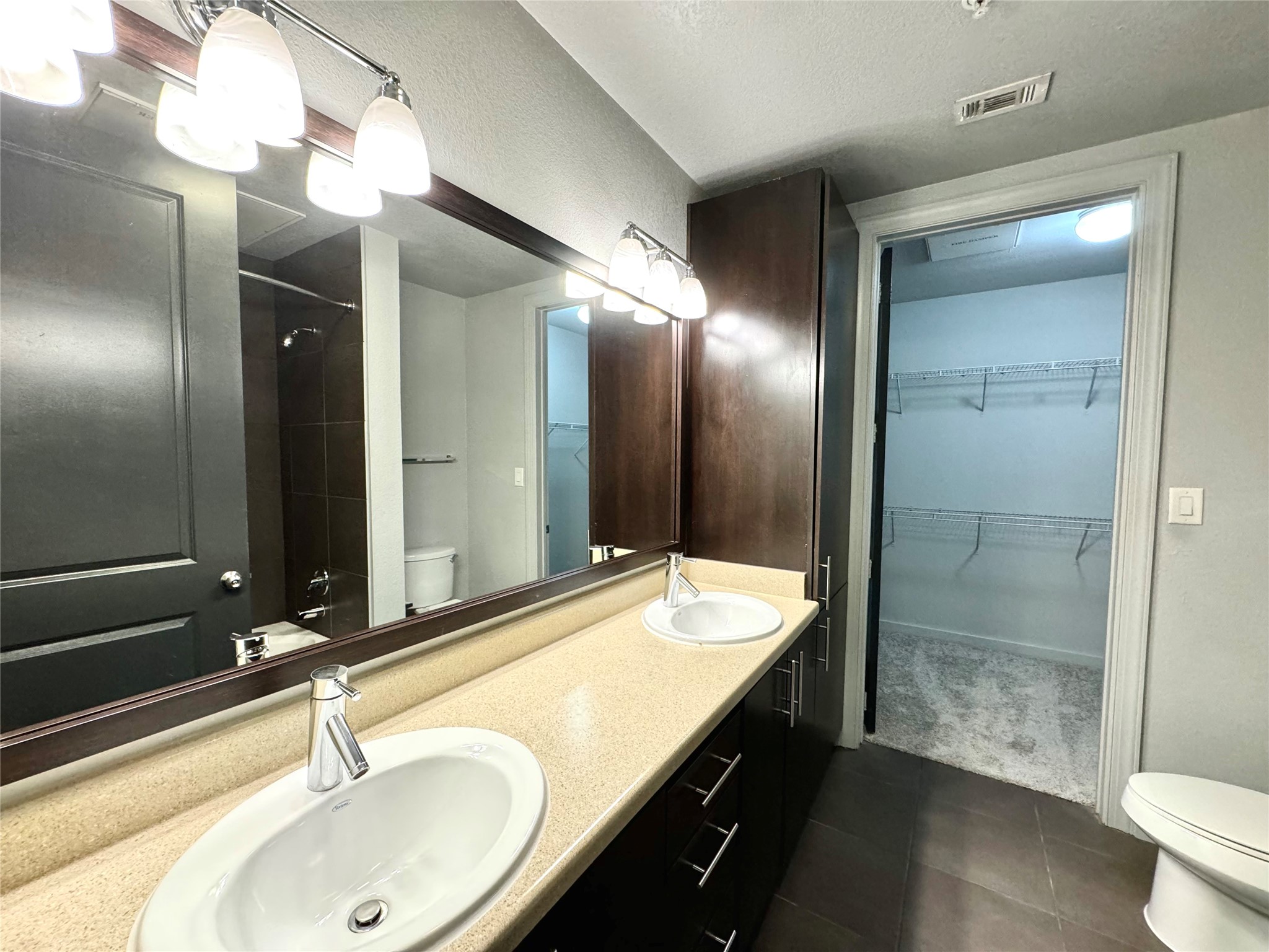 2525 McCue Road, Unit 233 Houston, TX 77056 - Photo 28 of 32