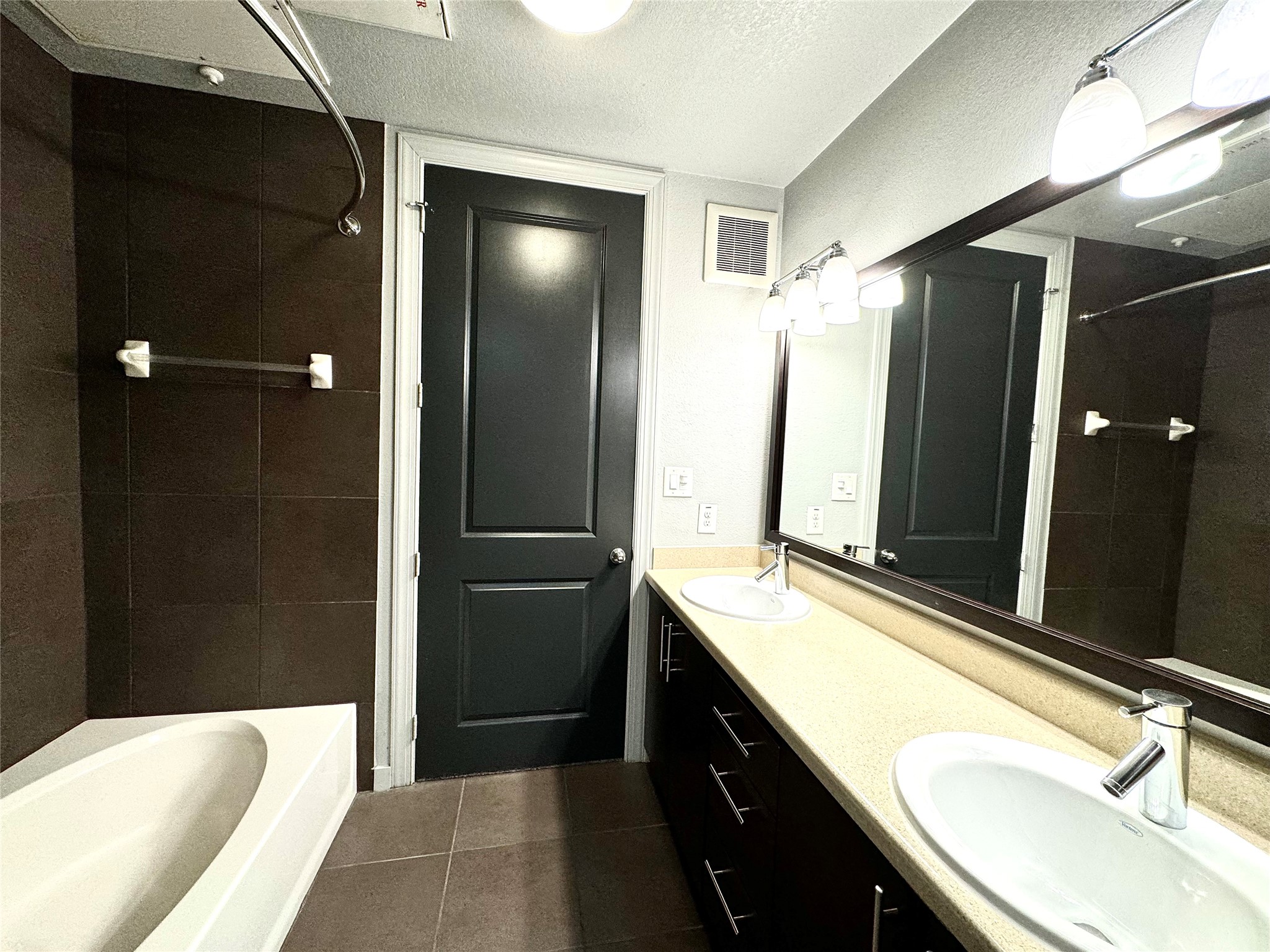 2525 McCue Road, Unit 233 Houston, TX 77056 - Photo 30 of 32