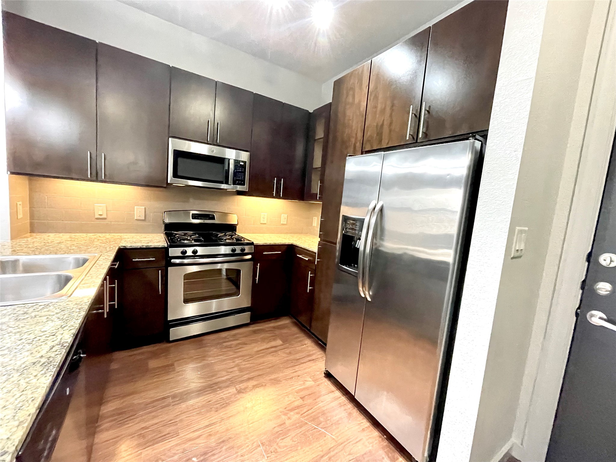 2525 McCue Road, Unit 233 Houston, TX 77056 - Photo 4 of 32