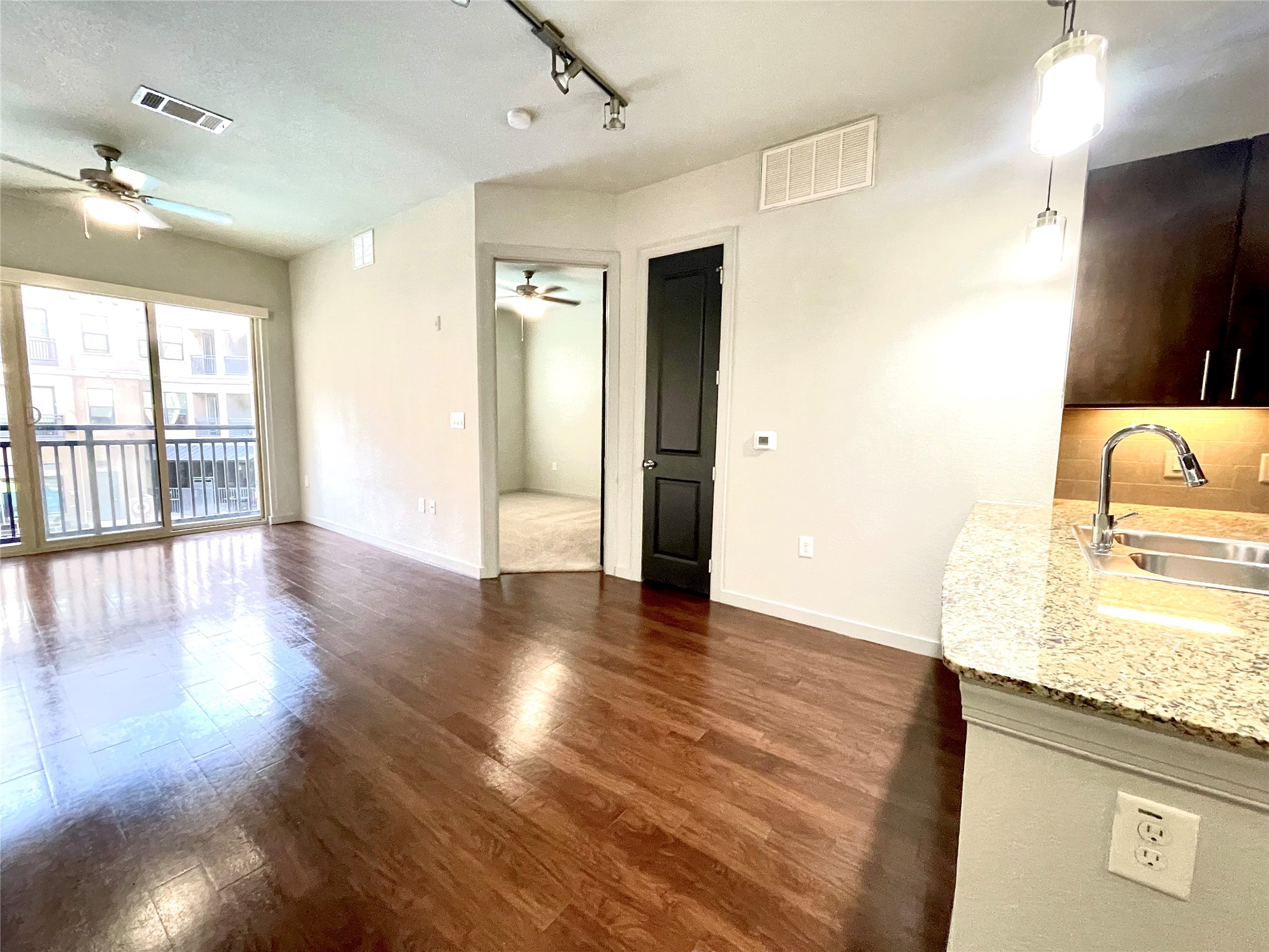 2525 McCue Road, Unit 233 Houston, TX 77056 - Photo 6 of 32