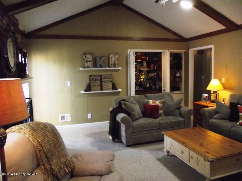 2405 Hayward Road Louisville, KY 40242 - Photo 10 of 21 Hayward Rd 2405 016