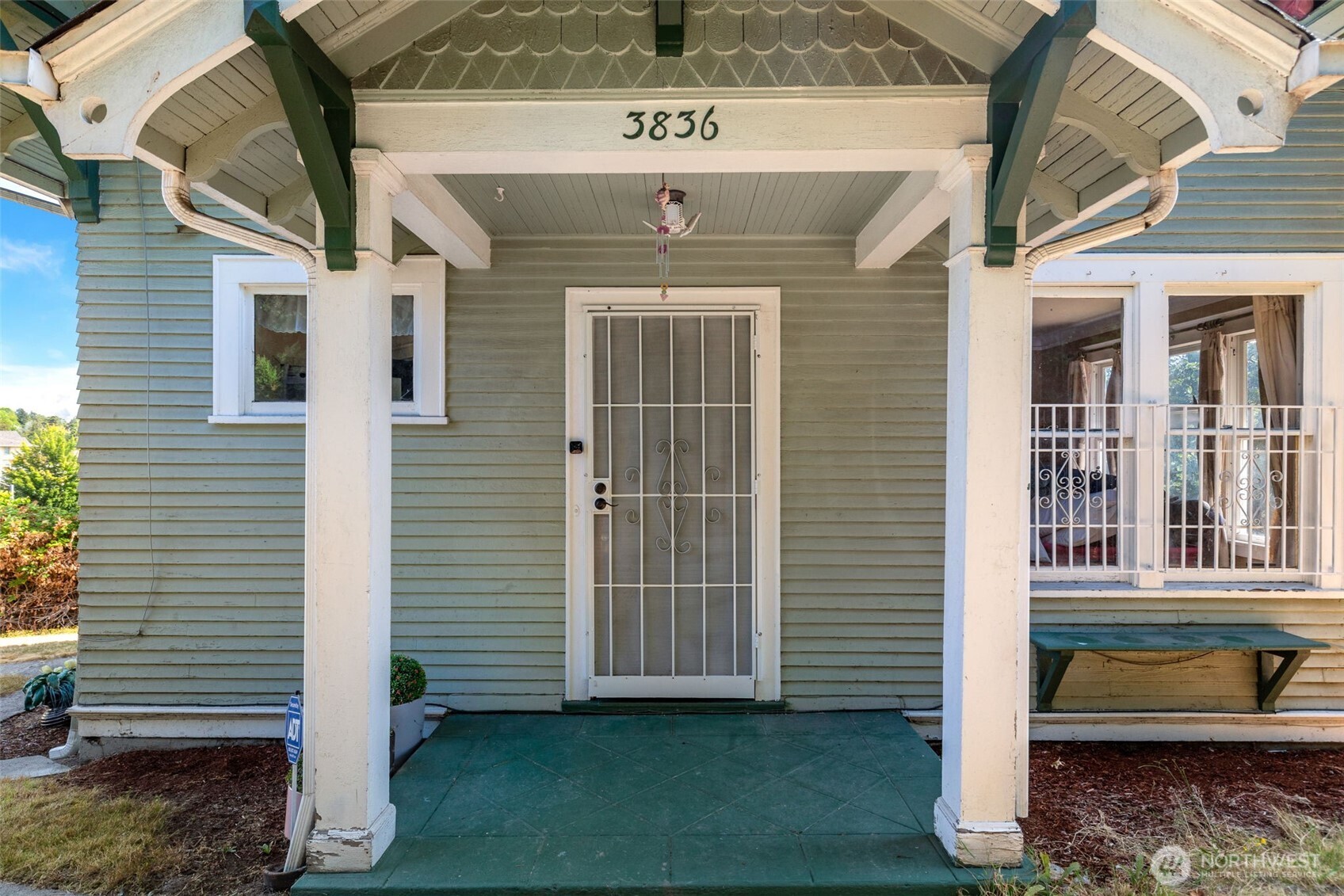 3836 Letitia Avenue South Seattle, WA 98118 - Photo 8 of 31 Gallery Image 8