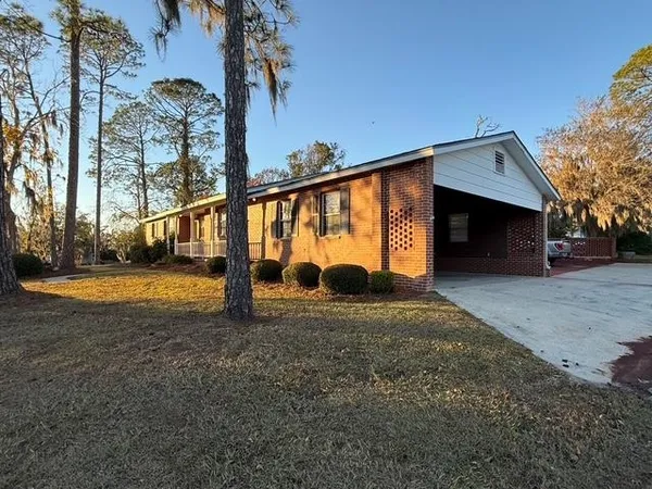 $279,000 | 277 Southeast Woodlawn Street, Madison, FL 32340