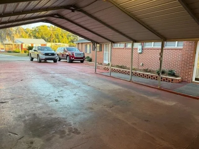 $299,000 | 277 Southeast Woodlawn Street, Madison, FL 32340