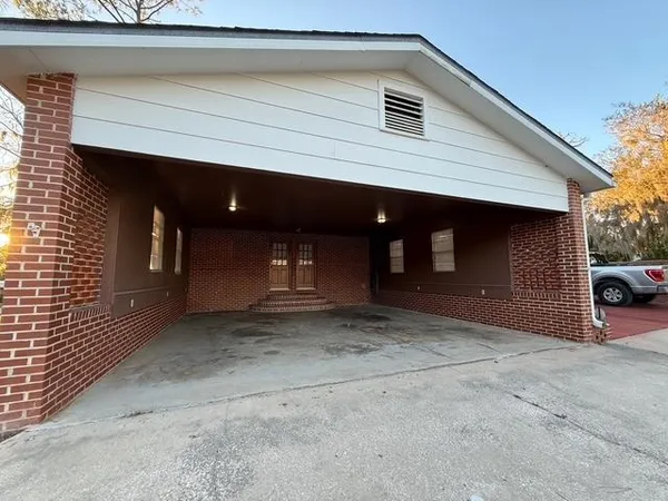 $269,000 | 277 Southeast Woodlawn Street, Madison, FL 32340