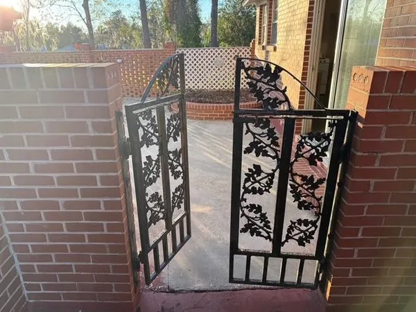 $269,000 | 277 Southeast Woodlawn Street, Madison, FL 32340