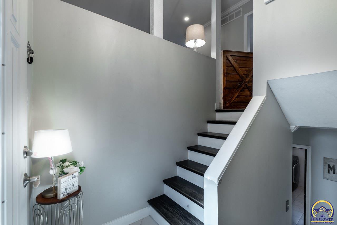 4800 Southwest Cochise Avenue Topeka, KS 66614 - Photo 20 of 32