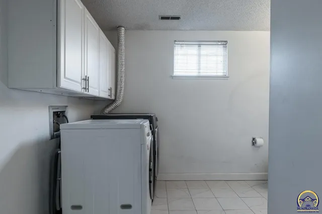 $265,000 | 4800 Southwest Cochise Avenue, Topeka, KS 66614