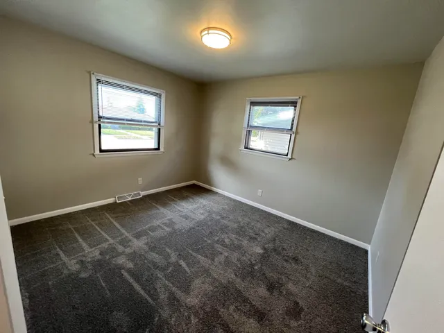 $289,000 | 1875 18th Avenue, Kenosha, WI 53140