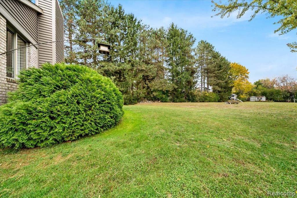 1370 South Boulevard Rochester, MI 48309 - Photo 44 of 65