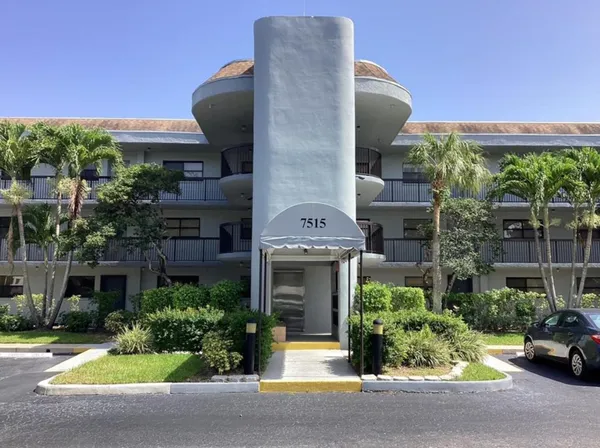 $172,900 | 7515 Northwest 79th Avenue, Unit 311, Tamarac, FL 33321