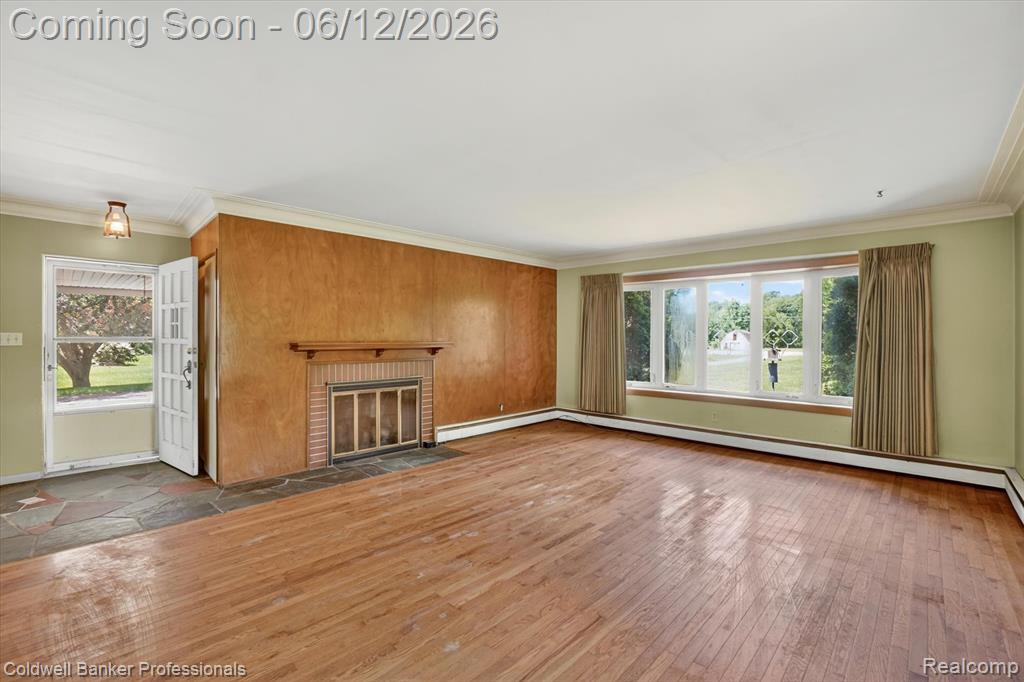 8245 Fenton Road Grand Blanc, MI 48439 - Photo 6 of 49