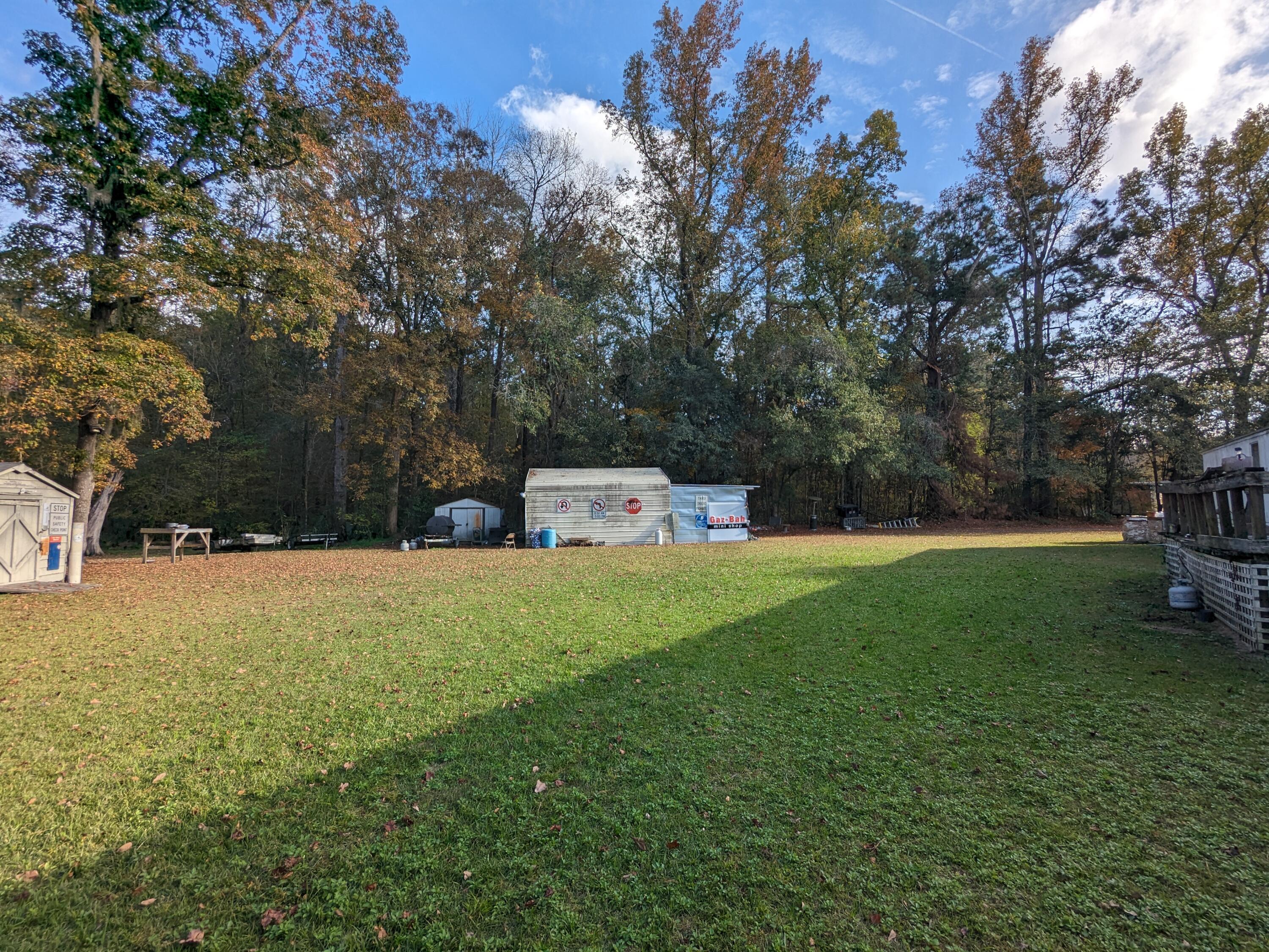 565 Fourwind Road Holly Hill, SC 29059 - Photo 6 of 17 PXL_20231117_202517806