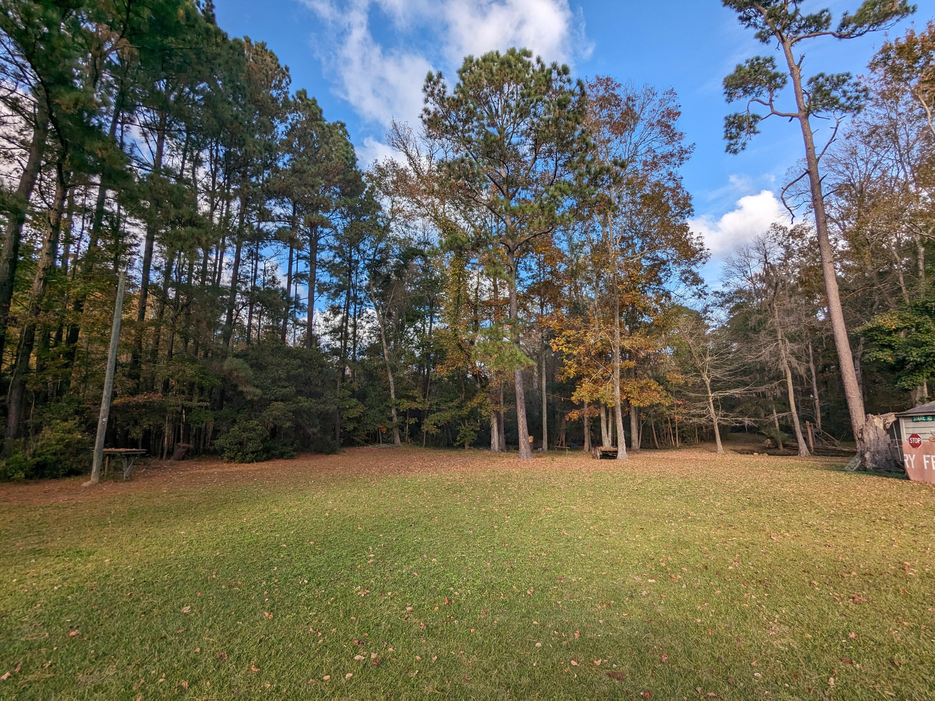 565 Fourwind Road Holly Hill, SC 29059 - Photo 8 of 17 PXL_20231117_202531045