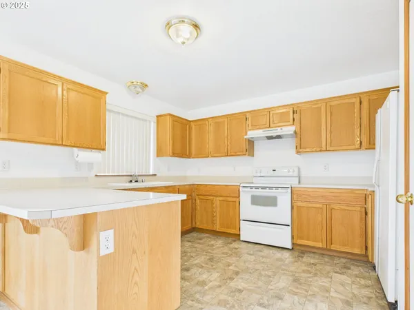 $420,000 | 1440 Northeast Misty Drive, Hermiston, OR 97838