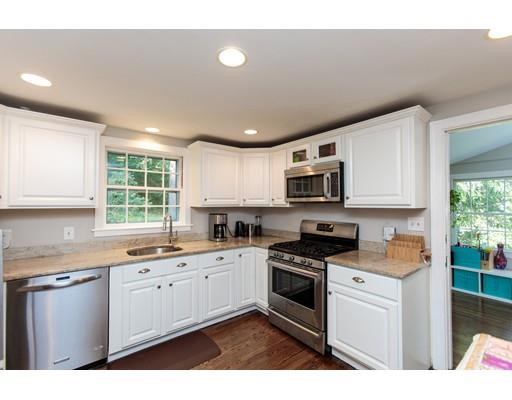 71 Brook Street Wellesley, MA 02482 - Photo 9 of 25 Gallery Image 9