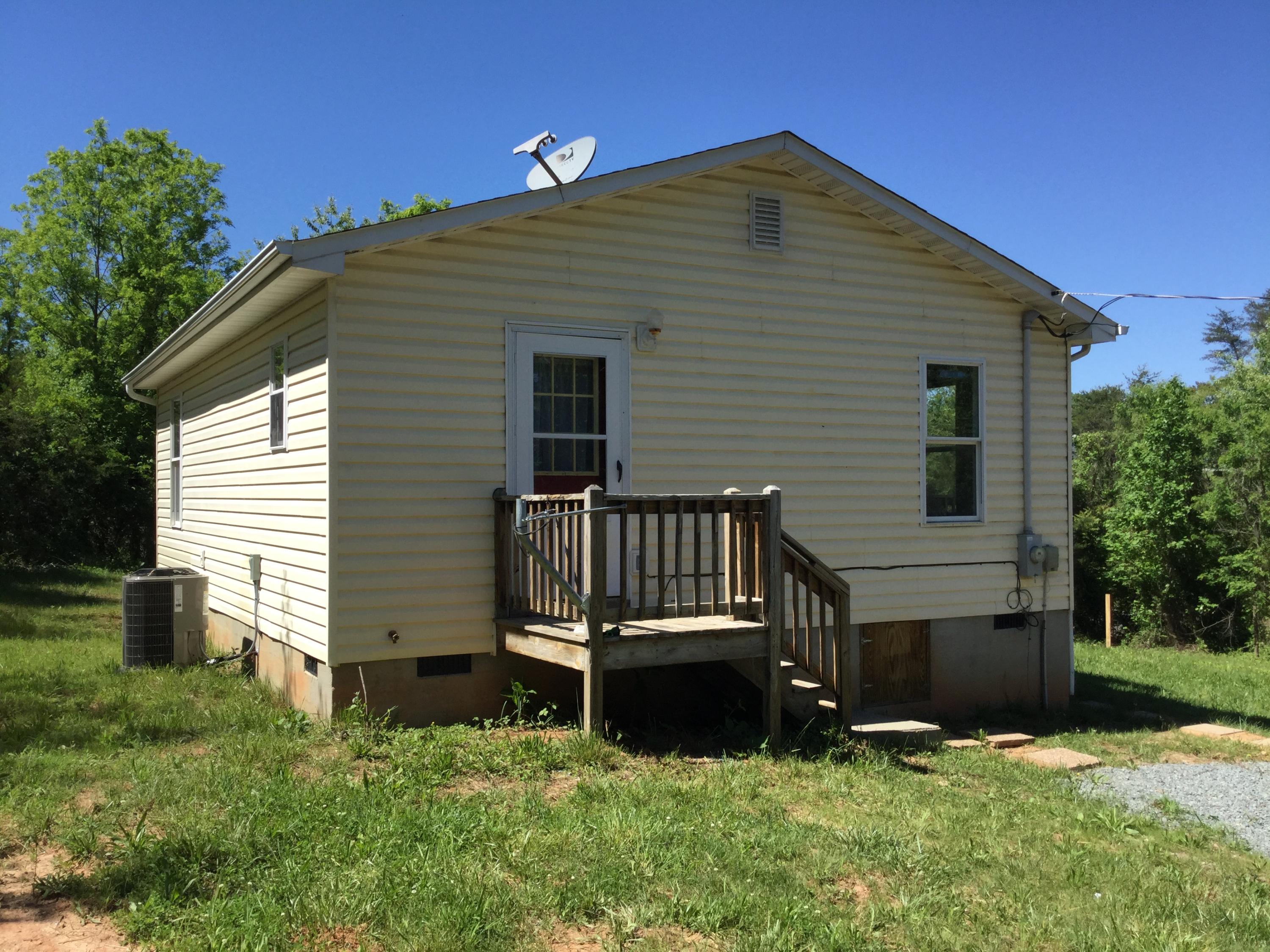 5300 Sontag Road Rocky Mount, VA 24151 - Photo 2 of 16 IMG_0014
