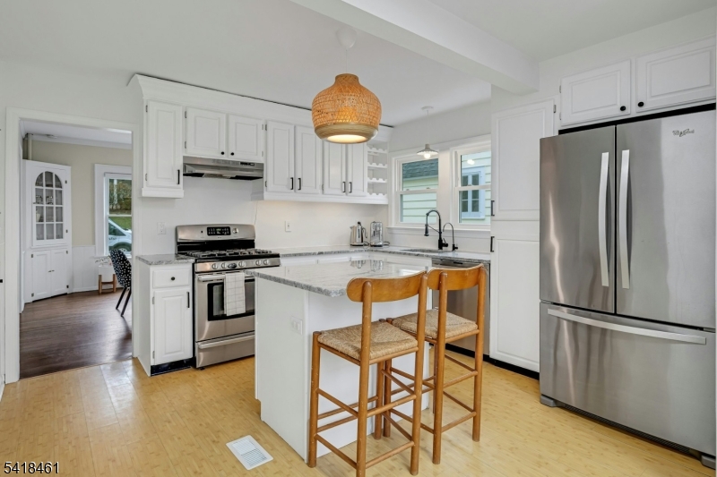 28 Molter Avenue Springfield, NJ 07081 - Photo 14 of 35