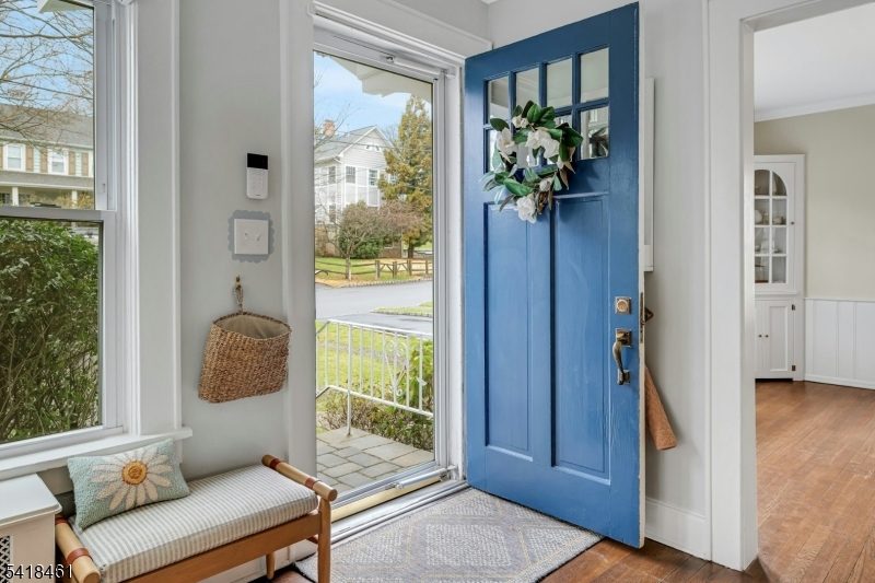 28 Molter Avenue Springfield, NJ 07081 - Photo 2 of 35