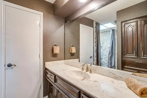 $389,990 | 1026 Hazelwood Drive, Mansfield, TX 76063
