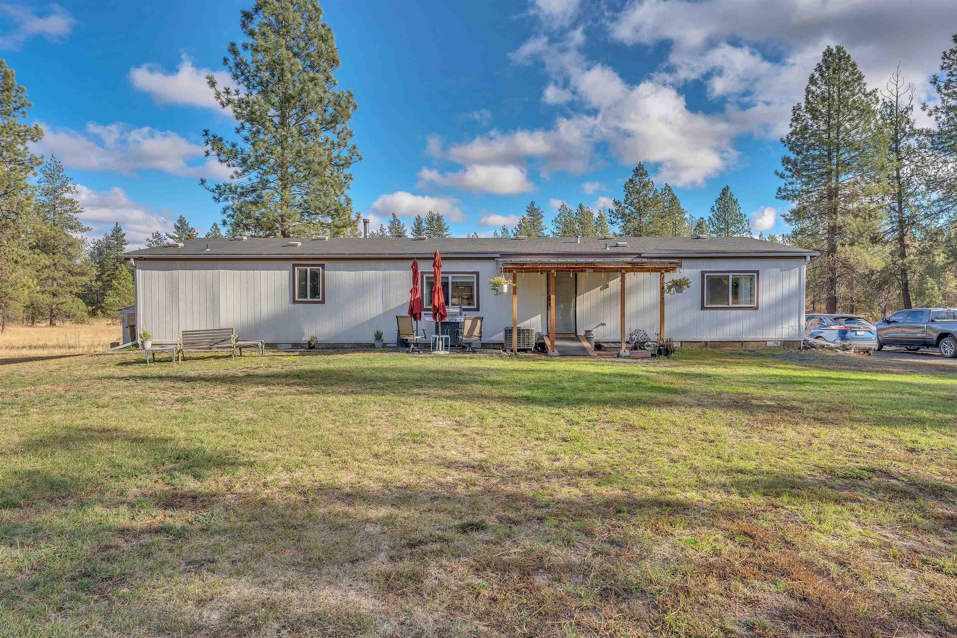 11204 North Ritchey Road Spokane, WA 99224 - Photo 1 of 37