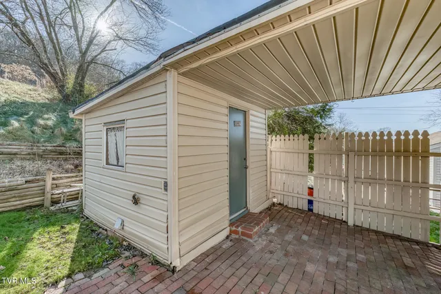 $164,900 | 2222 Windsor Avenue, Bristol, TN 37620