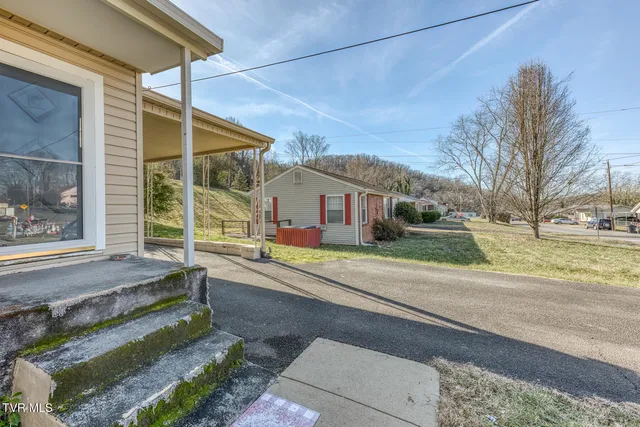 $164,900 | 2222 Windsor Avenue, Bristol, TN 37620
