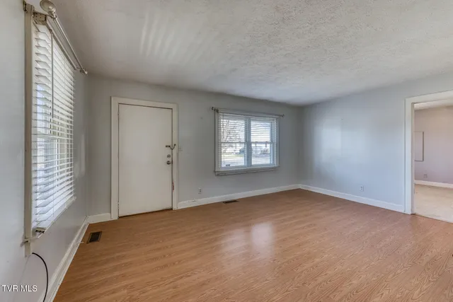 $164,900 | 2222 Windsor Avenue, Bristol, TN 37620