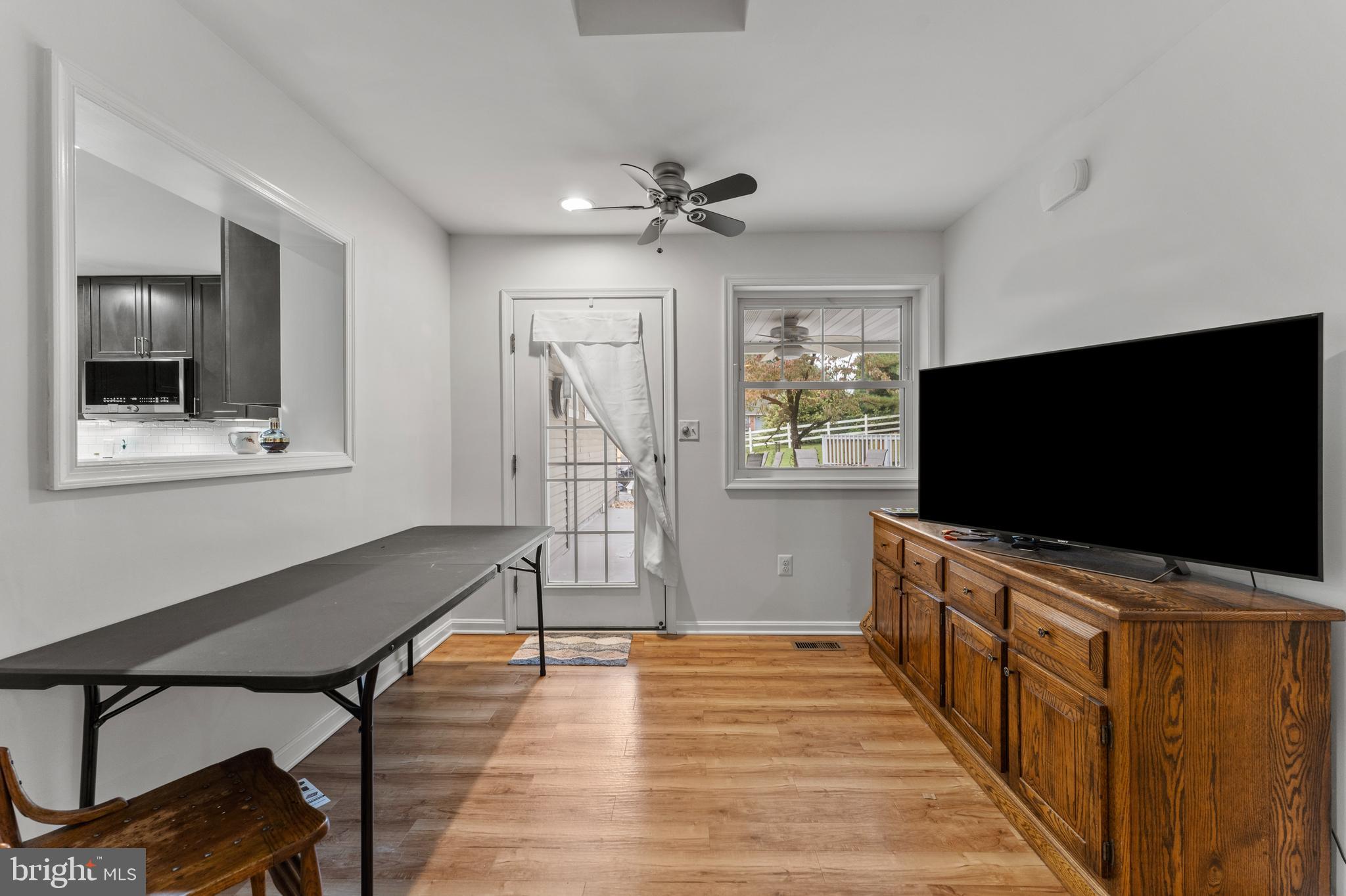 1208 Wynside Lane Hampstead, MD 21074 - Photo 11 of 41