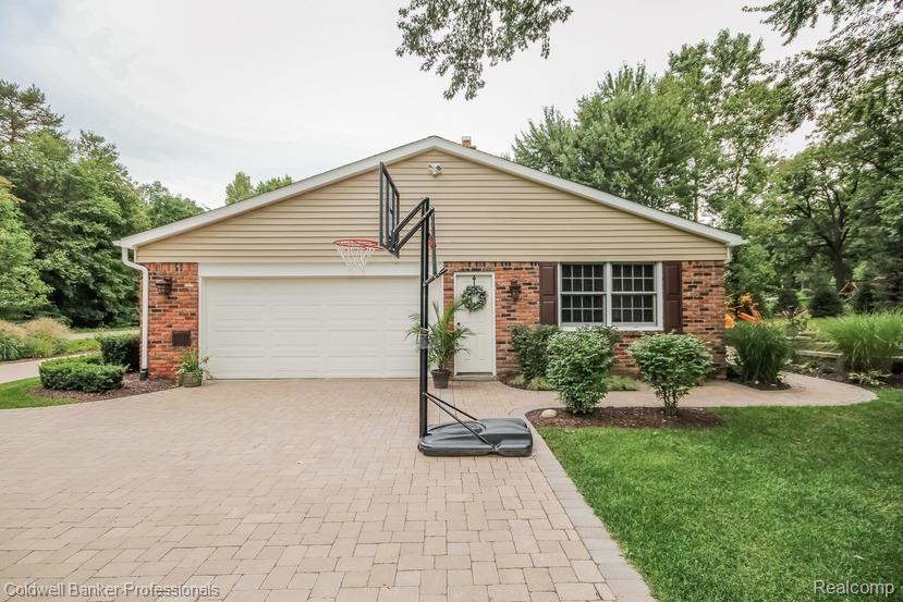111 Manor Road Bloomfield Hills, MI 48304 - Photo 56 of 65 063-1234063-mls.jpg