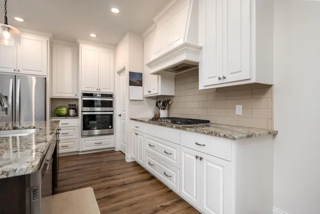 $499,999 | 637 Maple Court, New Richmond, WI 54017