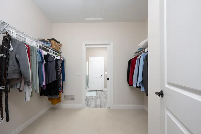 $499,999 | 637 Maple Court, New Richmond, WI 54017