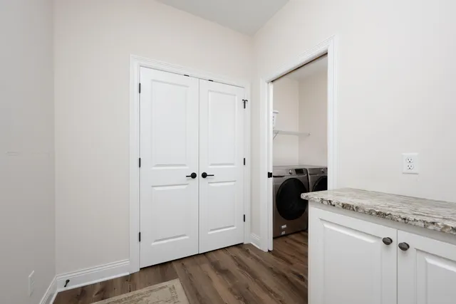 $499,999 | 637 Maple Court, New Richmond, WI 54017