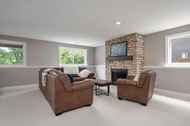 $499,999 | 637 Maple Court, New Richmond, WI 54017