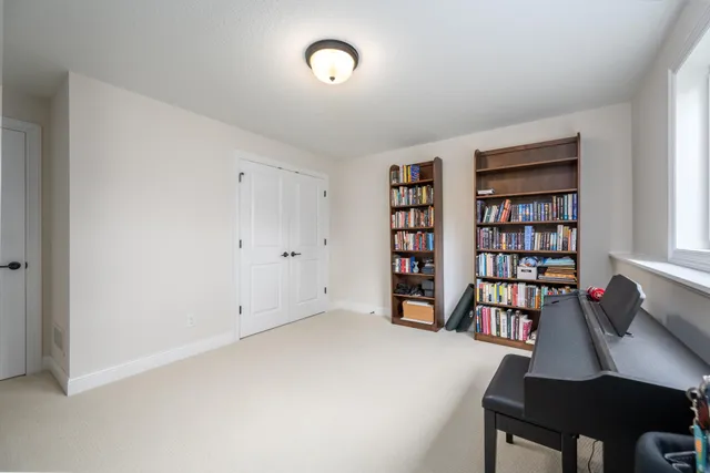 $499,999 | 637 Maple Court, New Richmond, WI 54017