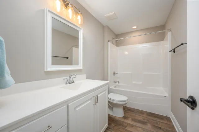 $499,999 | 637 Maple Court, New Richmond, WI 54017