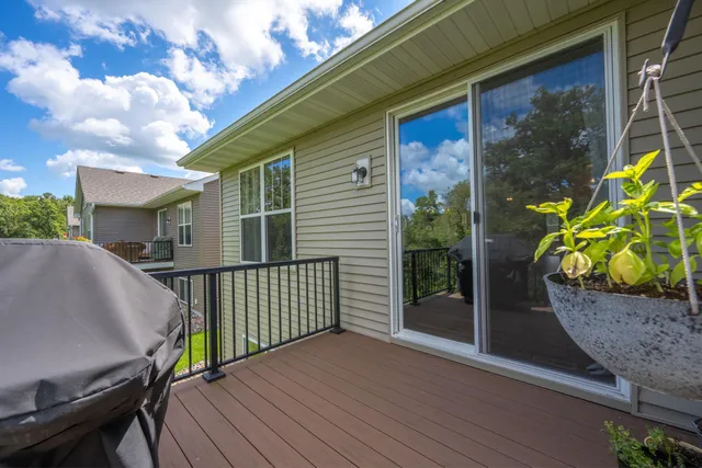 $499,999 | 637 Maple Court, New Richmond, WI 54017