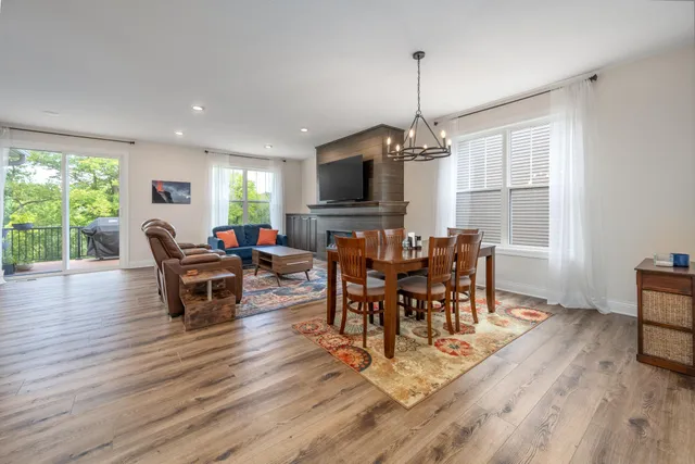 $499,999 | 637 Maple Court, New Richmond, WI 54017