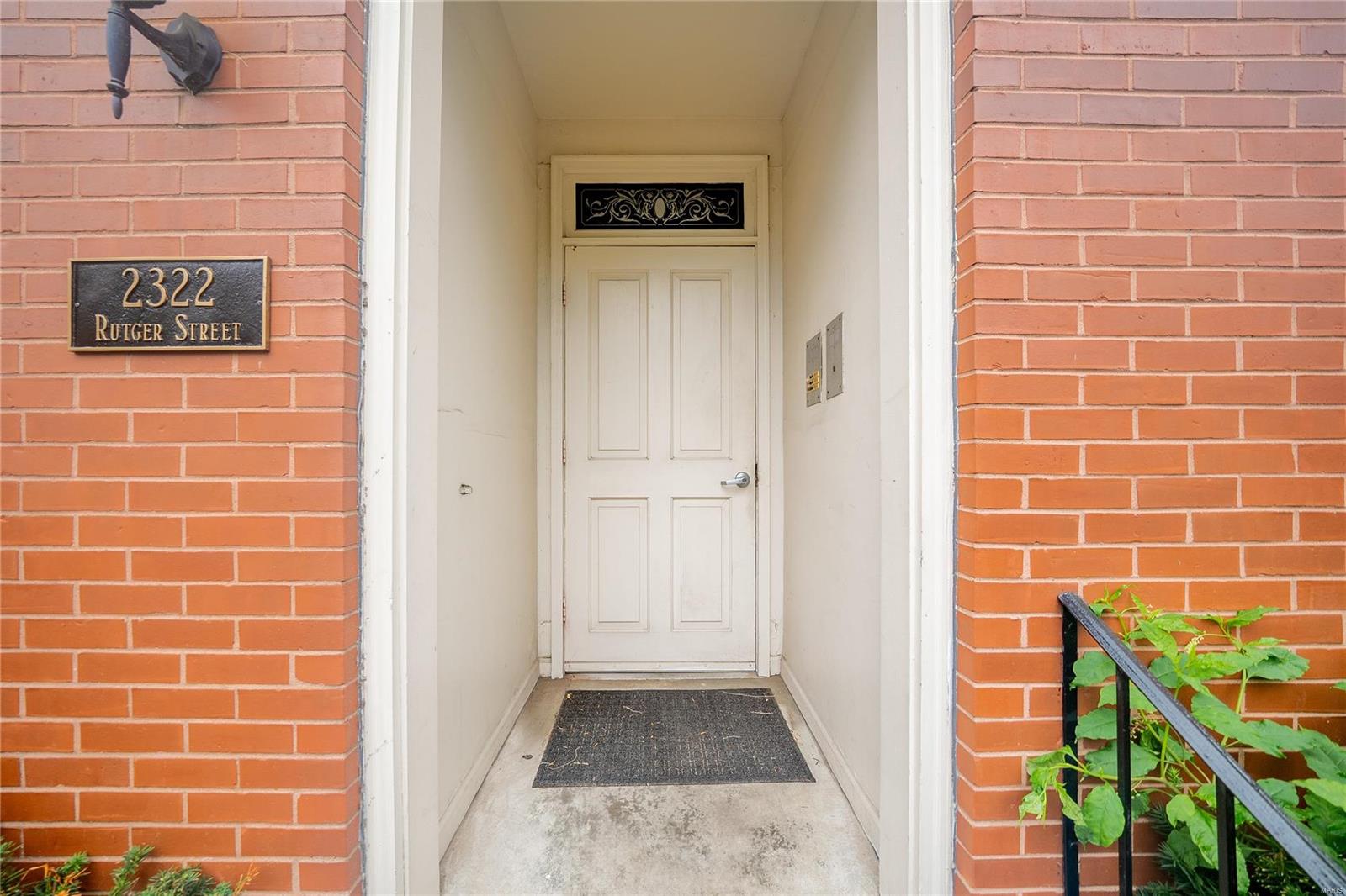 2322 Rutger Street, Unit B St. Louis, MO 63104 - Photo 3 of 36