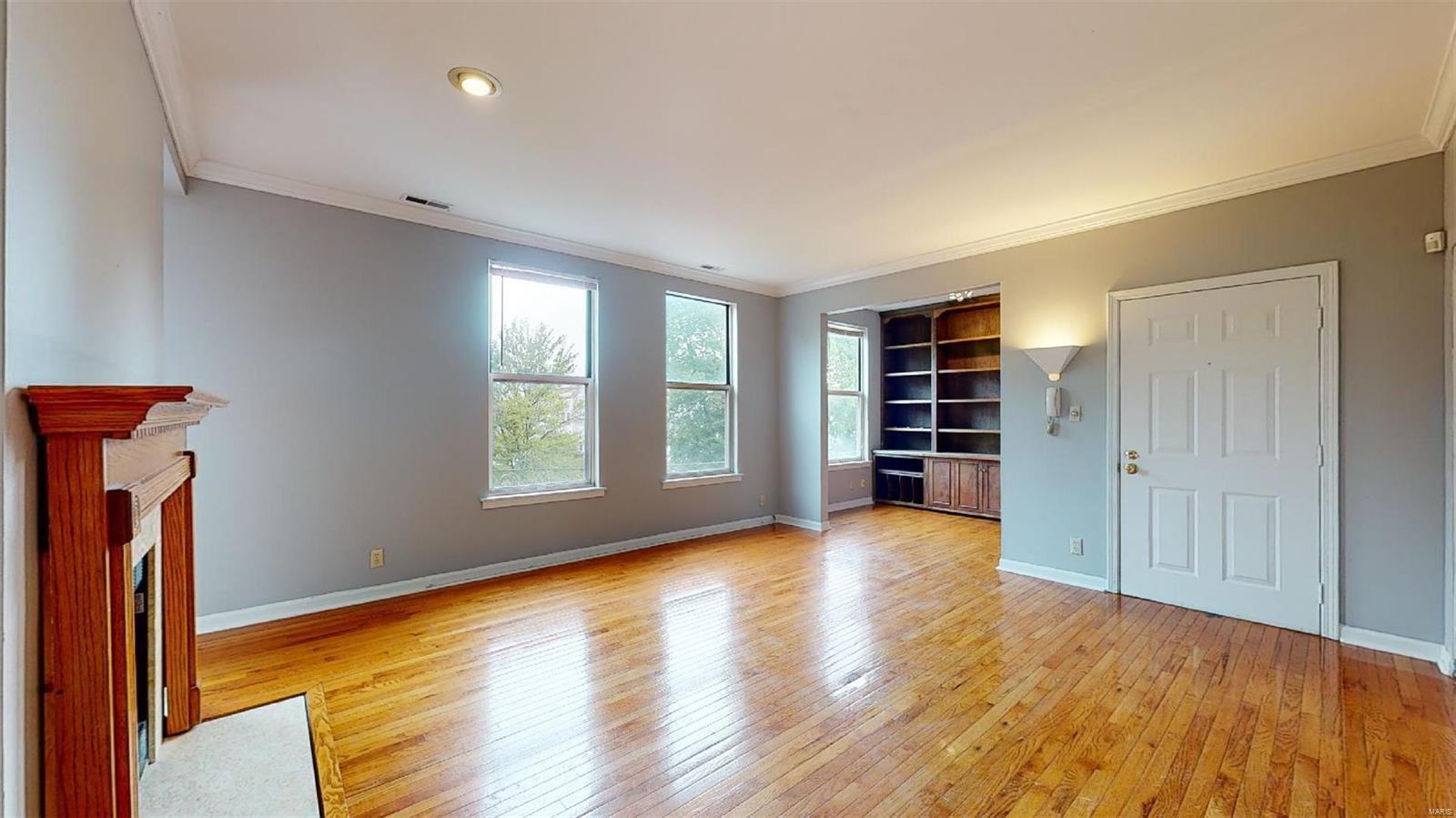 2322 Rutger Street, Unit B St. Louis, MO 63104 - Photo 4 of 36