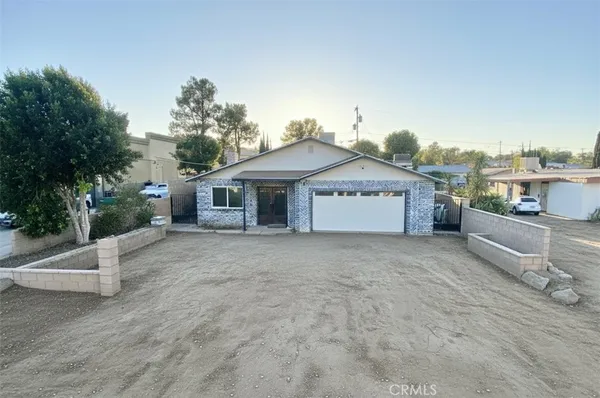 a view of a house with a garage