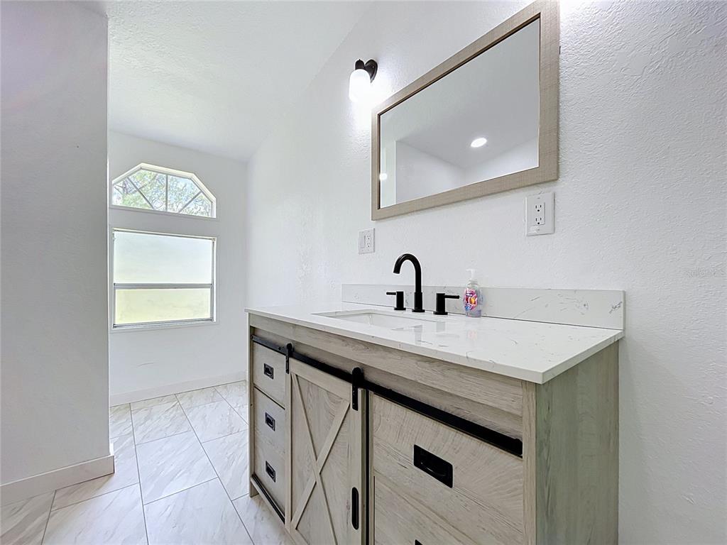 12717 Farmettes Road Lakeland, FL 33809 - Photo 11 of 24 Gallery Image 11