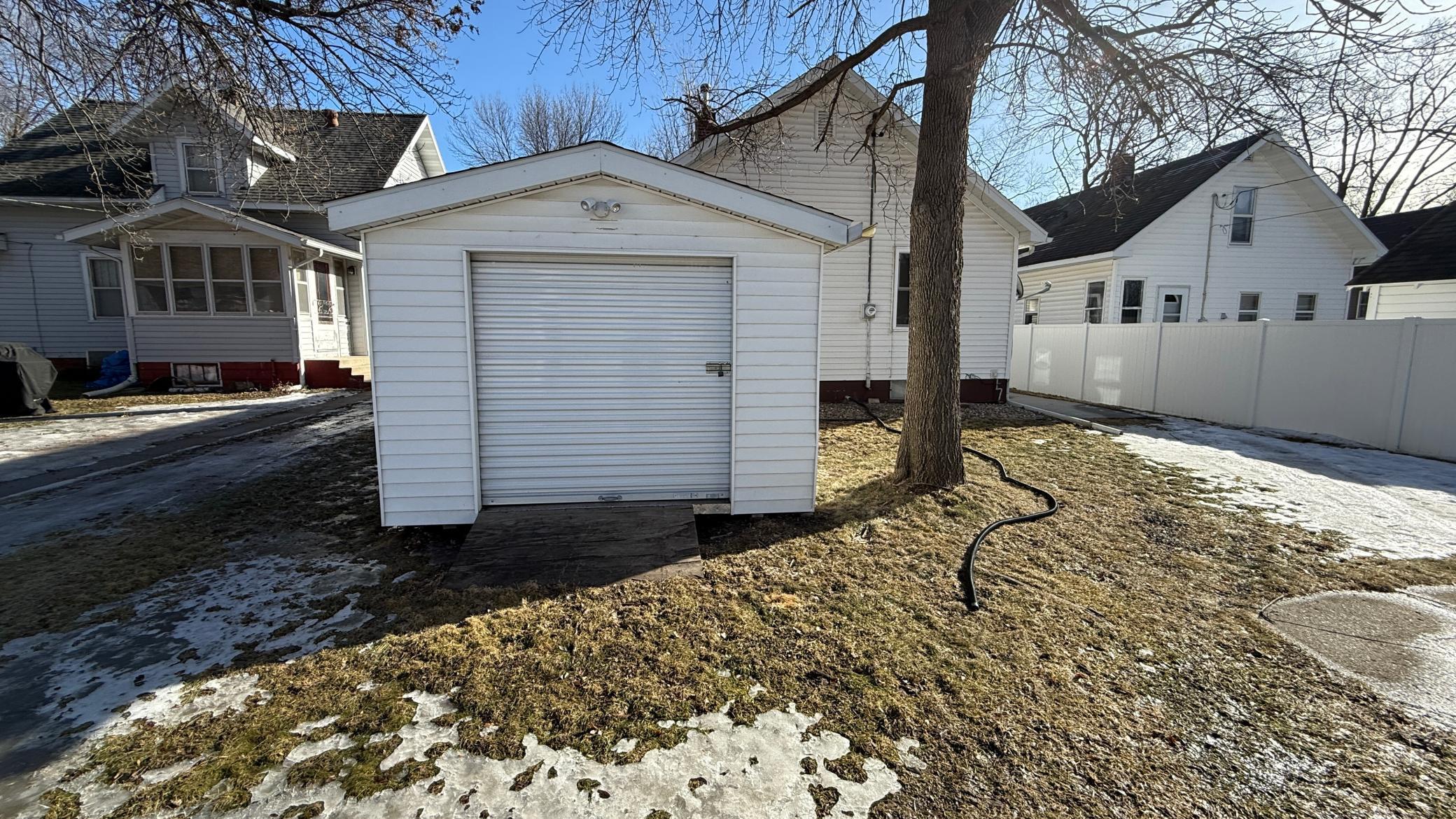 209 North 10th Street Montevideo, MN 56265 - Photo 31 of 35