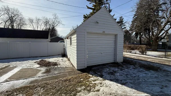 $129,900 | 209 North 10th Street, Montevideo, MN 56265