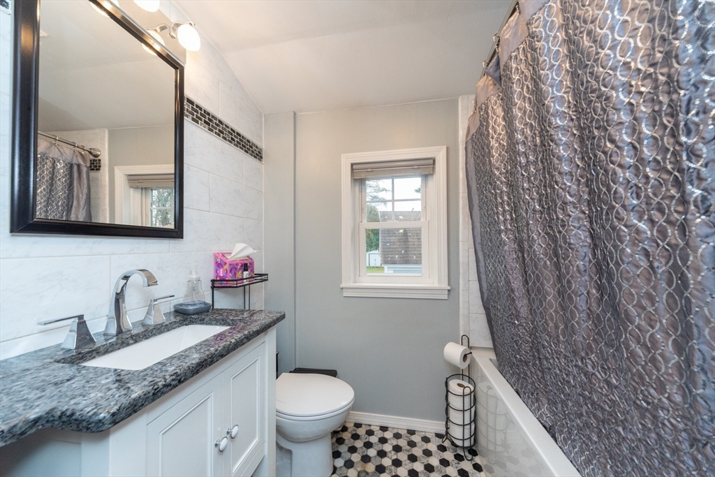 151 Chace Street Clinton, MA 01510 - Photo 20 of 41 Gallery Image 20