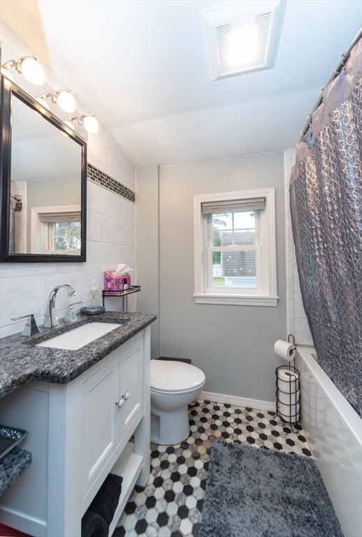 151 Chace Street Clinton, MA 01510 - Photo 21 of 41 Gallery Image 21